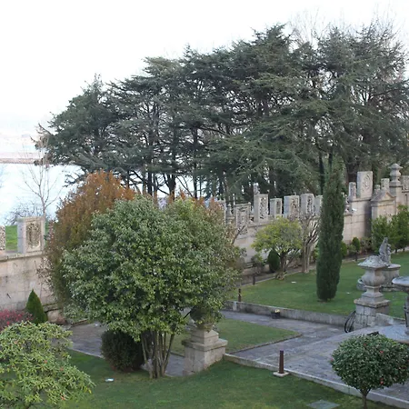 Pazo Los Escudos Hotel Spa & Resort-3